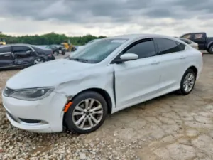 Chrysler 200 2.4L 4 2015