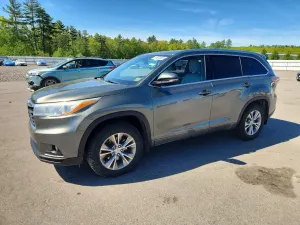 Toyota Highlander 3.5L 6 2015