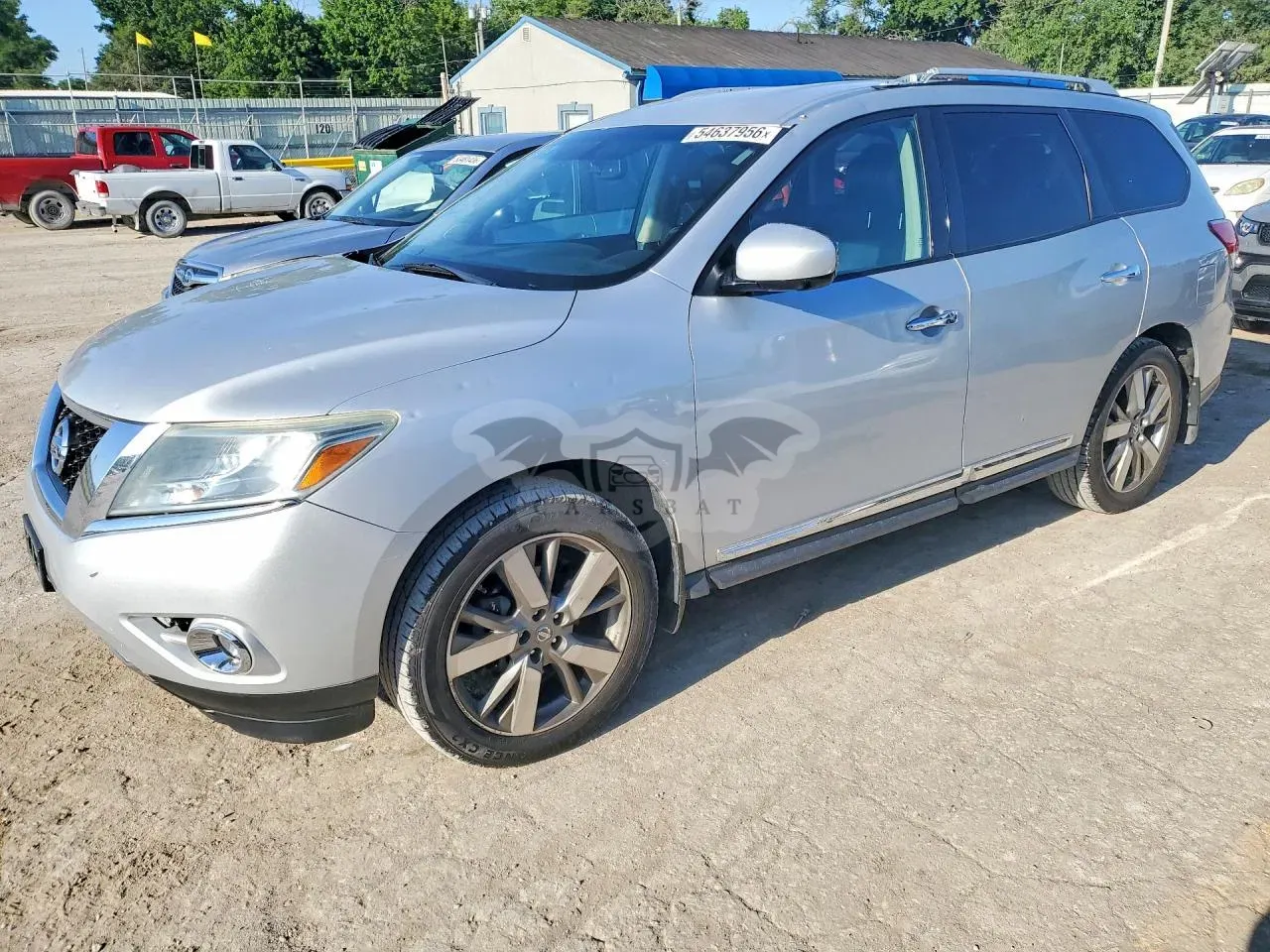 Nissan Pathfinder 3.5L 6 2013
