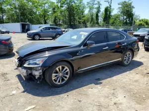 Lexus LS 4.6L 8 2013