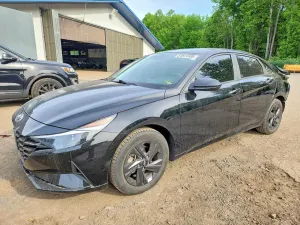 Hyundai Elantra 2.0L 4 2023