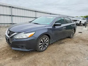 Nissan Altima 2.5L 4 2017