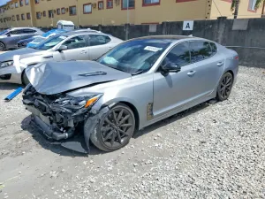 Kia Stinger 3.3L 6 2023