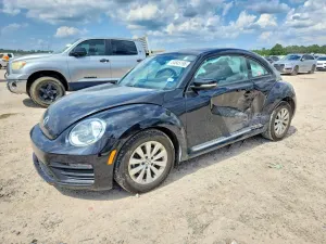 Volkswagen Beetle 2.0L 4 2019