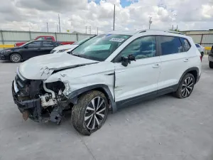 Volkswagen Taos 1.5L 4 2022