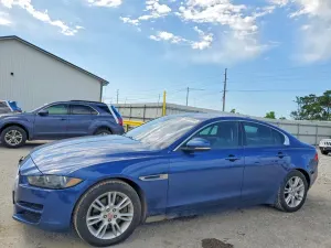 Jaguar XE 2.0L 4 2017