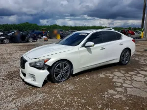 Infiniti Q50 3.7L 6 2014