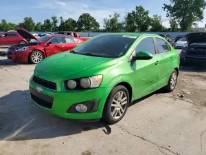 Chevrolet Aveo (Sonic) 1.8L 4 2015