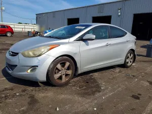 Hyundai Elantra 1.8L 4 2013
