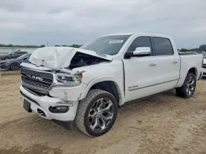 RAM 1500 5.7L 8 2019