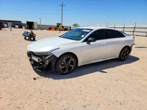 Kia K5 2.5L 4 2025