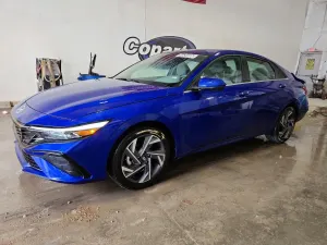 Hyundai Elantra 2.0L 4 2025