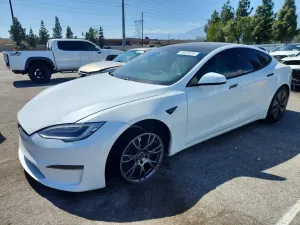Tesla Model S 2021
