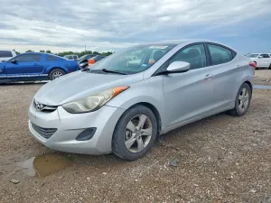 Hyundai Elantra 1.8L 4 2013