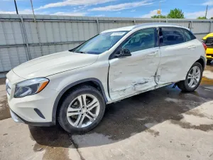 Mercedes-Benz GLA 2.0L 4 2015