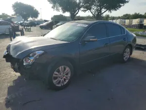Nissan Altima 2010