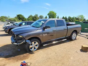 RAM 1500 5.7L 8 2019