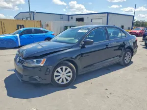 Volkswagen Jetta 2.0L 4 2014