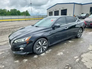 Nissan Altima 2.5L 4 2020