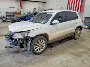 Volkswagen Tiguan 2.0L 4 2014