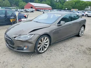 Tesla Model S 2016
