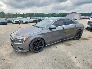 Mercedes-Benz CLA 2.0L 4 2015