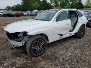 Mercedes-Benz GLC 2.0L 4 2025