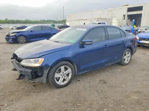 Volkswagen Jetta 2.0L 4 2011