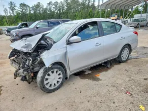 Nissan Versa 1.6L 4 2015