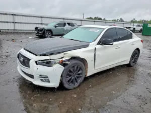Infiniti Q50 3.7L 6 2015