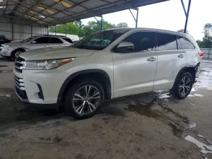 Toyota Highlander 2.7L 4 2017