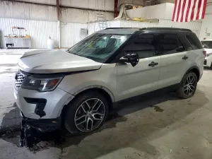 Ford Explorer 3.5L 6 2018