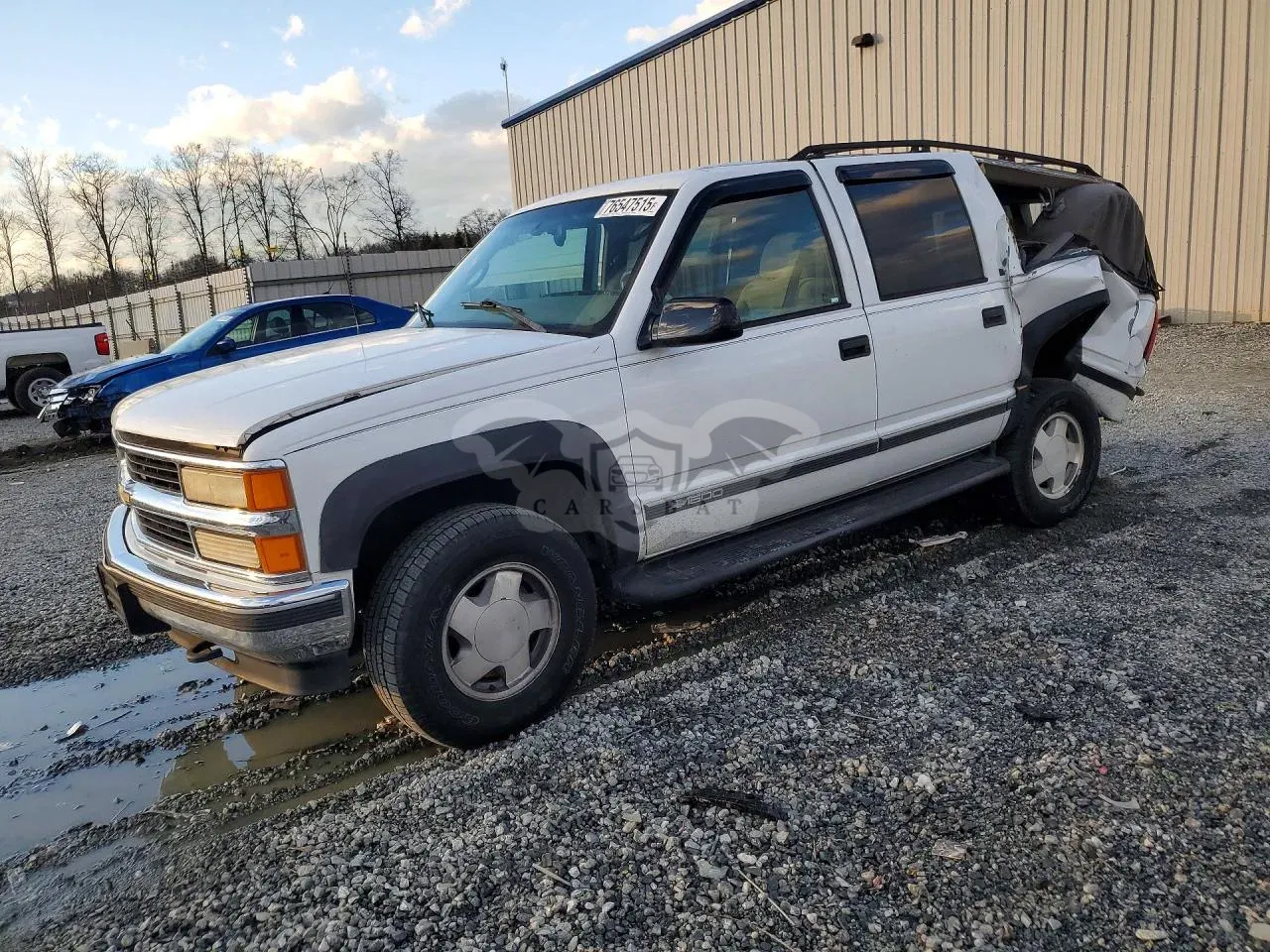 Chevrolet Suburban 5.7L 8 1999