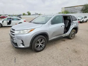Toyota Highlander 3.5L 6 2019