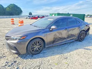 Toyota Camry 2.5L 4 2021