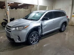 Toyota Highlander 3.5L 6 2019