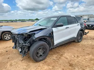 Ford Explorer 3.3L 6 2024
