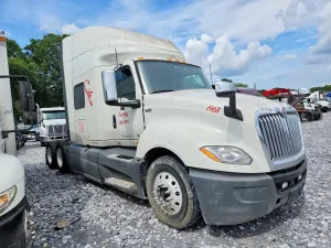 International LT Series 15.0L 6 2020