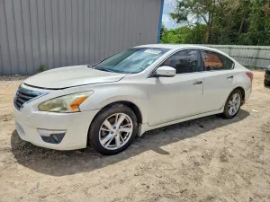Nissan Altima 2.5L 4 2015