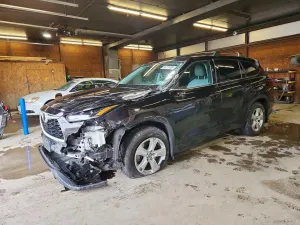 Toyota Highlander 3.5L 6 2021