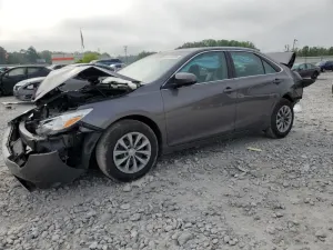 Toyota Camry LE 2.5L 4 2016