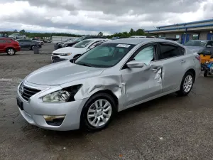 Nissan Altima 2.5L 4 2015