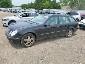 Mercedes-Benz E 5.0L 8 2004