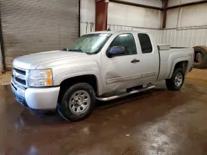 Chevrolet Silverado 1500 4.8L 8 2011