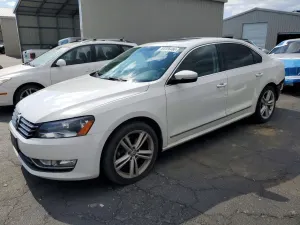 Volkswagen Passat 2.0L 4 2014