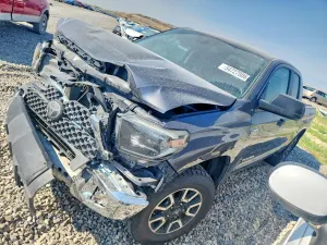 Toyota Tundra 5.7L 8 2021