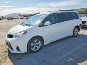 Toyota Sienna 3.5L 6 2020