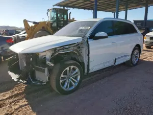 Audi Q7 3.0L 6 2025
