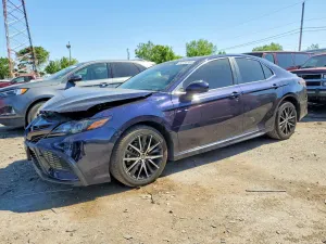 Toyota Camry 2.5L 4 2021