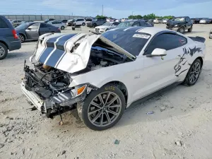 Ford Mustang 5.0L 8 2017